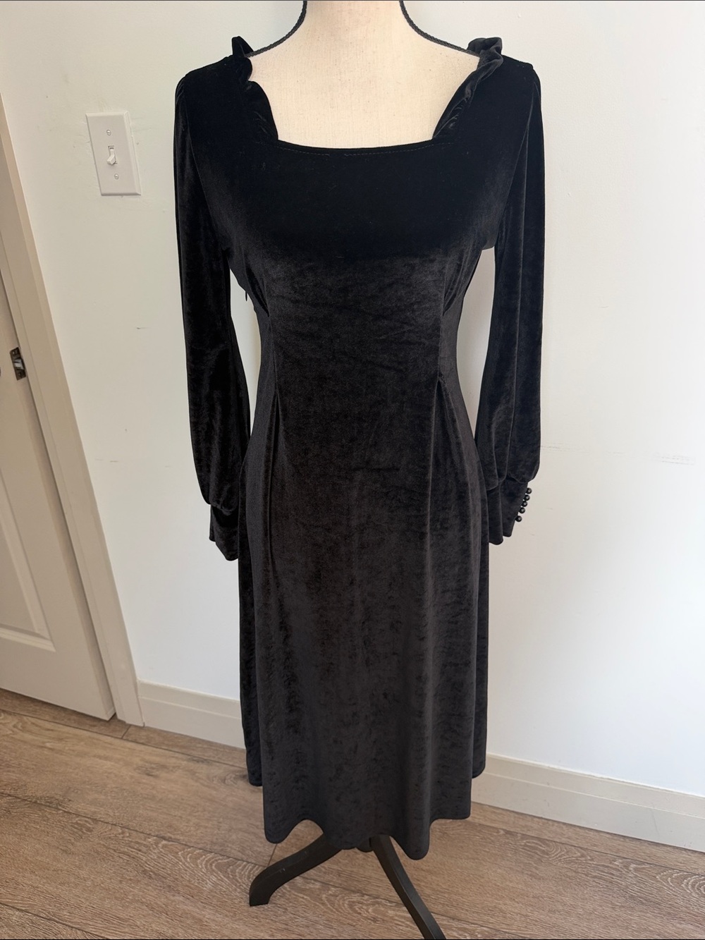 Xanxia Black Velvet Long-Sleeve Square Neck Dress Large Victorian Goth